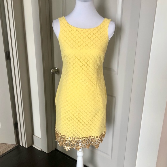 Lilly Pulitzer 🌷Yellow Gold Floral Trim Dress - 2 - Picture 3 of 9